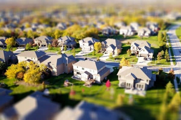 Acheter une maison : comparer les avantages et inconvénients entre une construction neuve et ancienne
