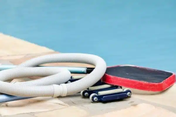 Comment vider et nettoyer une piscine ?