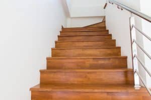 Escalier en bois : les avantages du plancher tremie