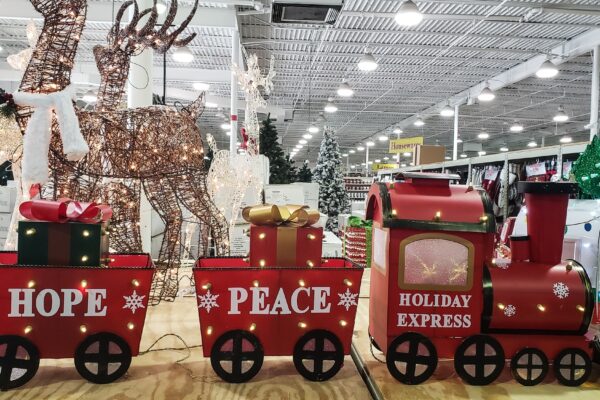 Décoration industrielle en magasin : styles et inspirations tendances