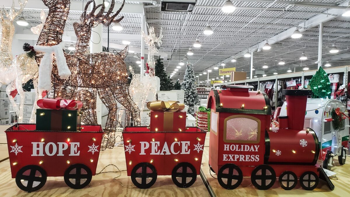 Décoration industrielle en magasin : styles et inspirations tendances