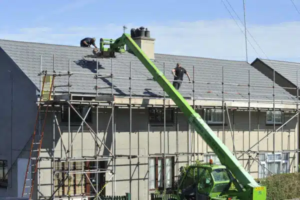 L’habillage en bandeau d’aluminium pour toitures : un choix durable !